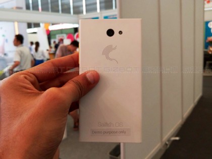 15-1436937368-intex-aqua-fish-image-9